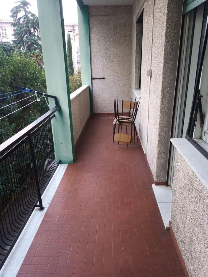 Dolce Notte, Near San Martino Hospital Bed & Breakfast Genoa Bagian luar foto